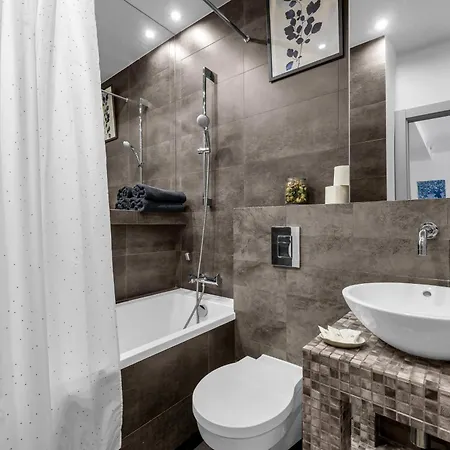 Apartment Muranow - Metro, Location - By Rentujemy